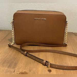 Michael Kors Jet Set Saffiano Leather Crossbody Bag